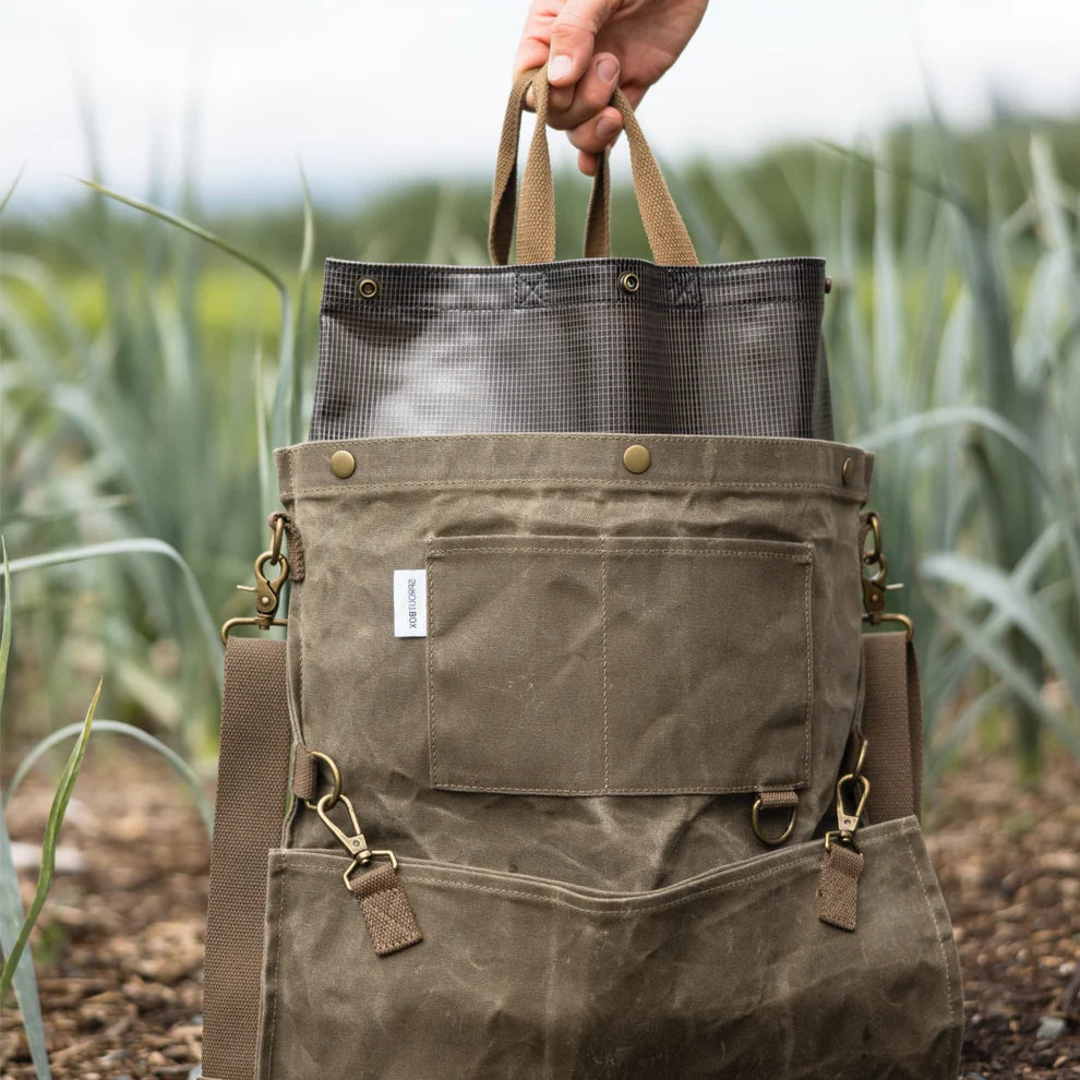 Sproutbox Field Bag