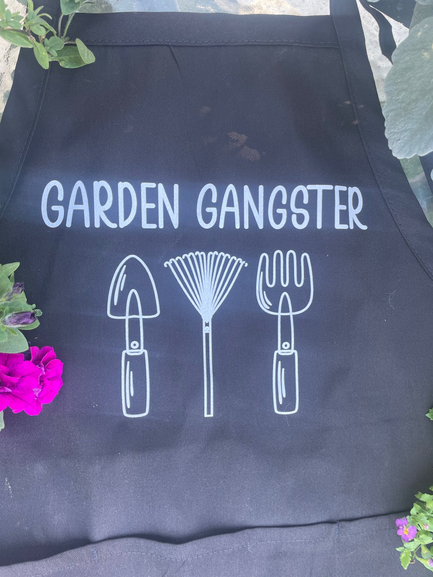 Apron Garden Gangster