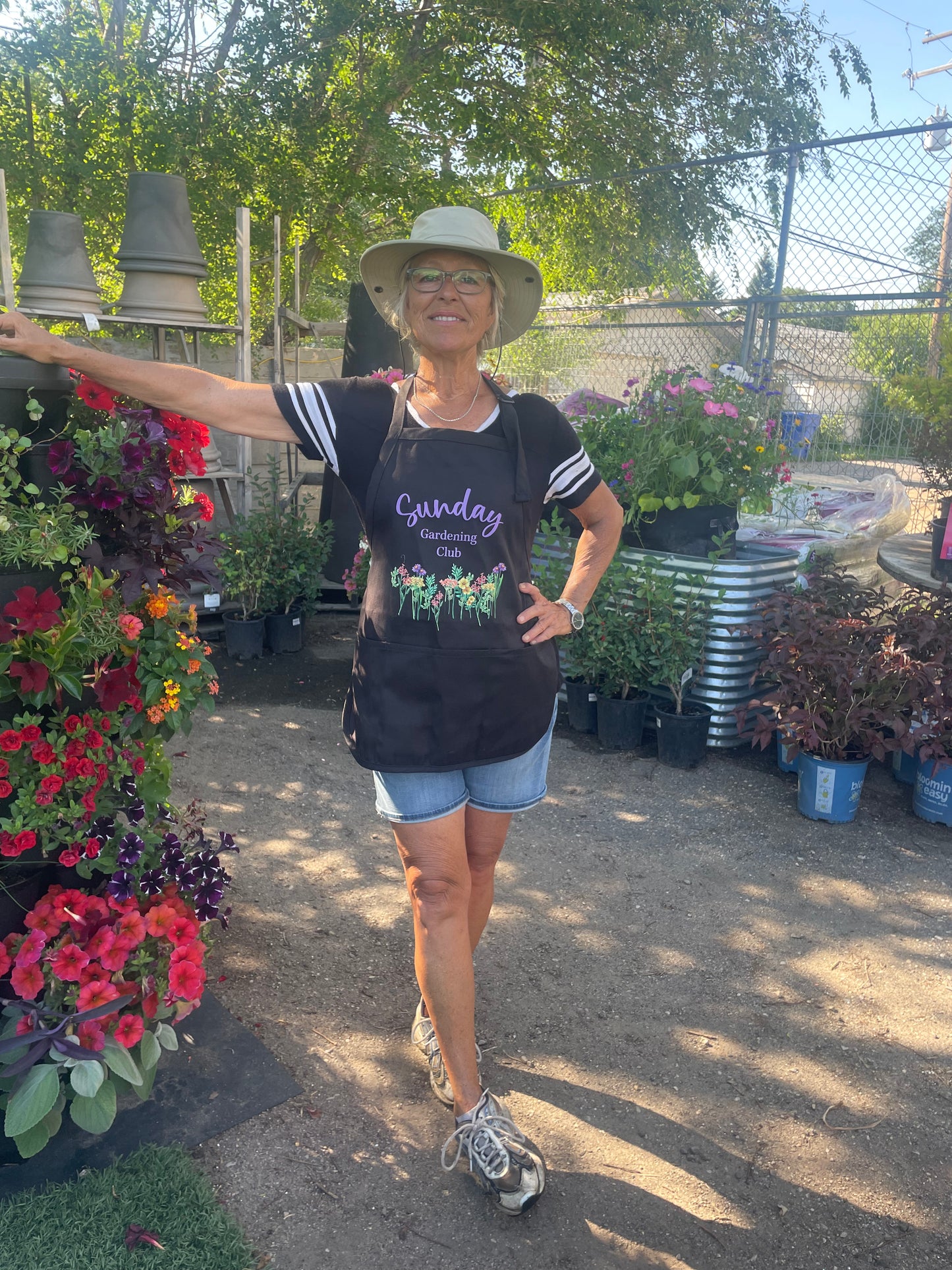 Apron Sunday Gardening Club