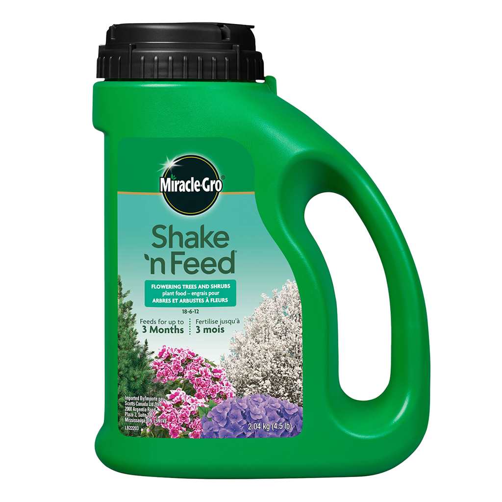 Miracle Gro Shake 'n Feed Flowering Trees & Shrubs Plant Food 2.04kg